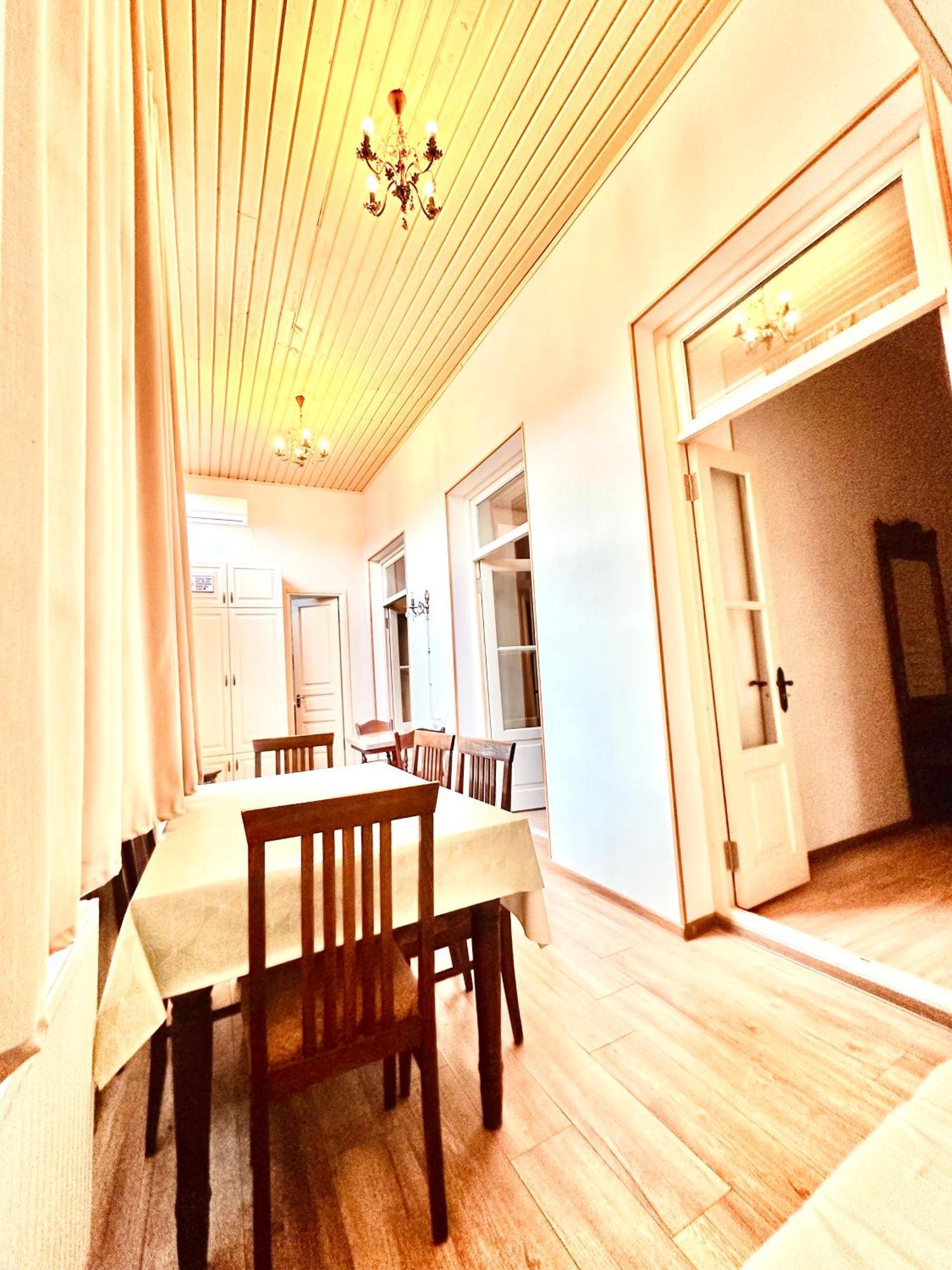 Special Apartment *